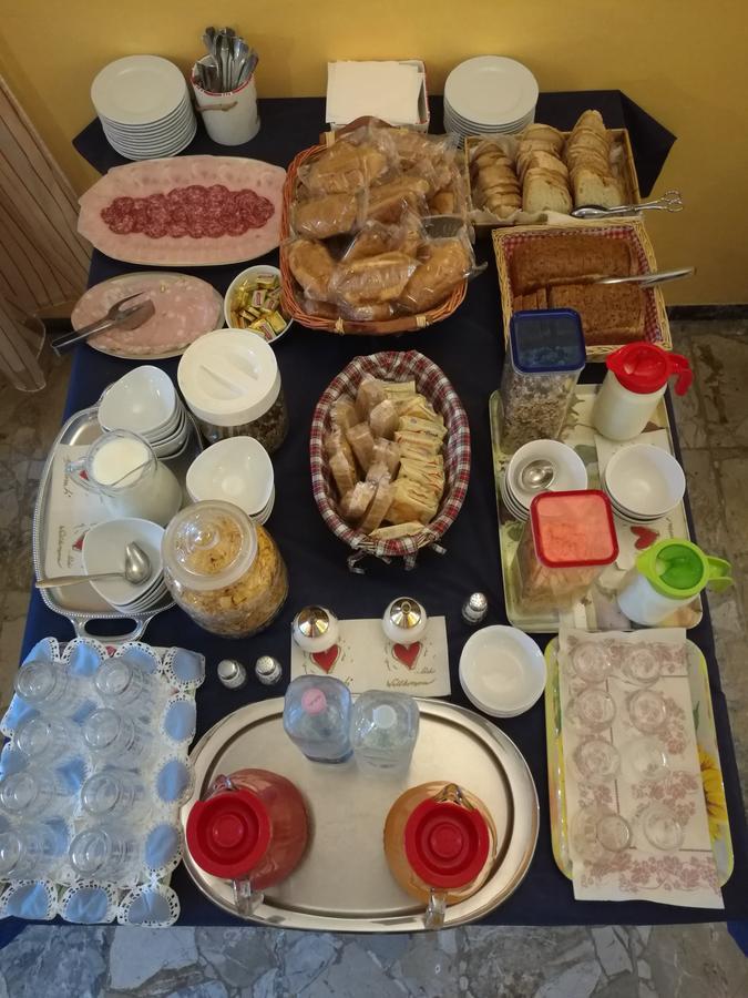 科西格利亚酒店 蒙特卡蒂尼泰尔梅 外观 照片